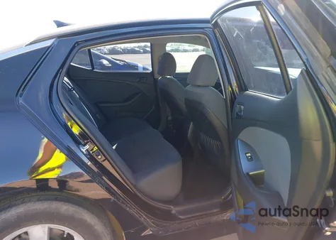 2015 Kia Optima Lx z USA, uszkodzony, nr VIN KNAGM4A72F5661074